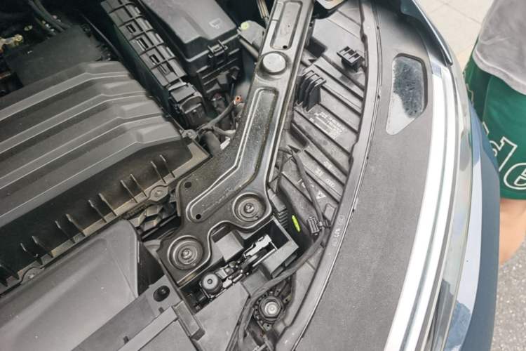 Used Audi Q6 2023 45 TFSI quattro Qiyun Edition Light Yulin Package Engine Bay Left