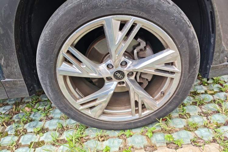 Used Audi Q6 2023 45 TFSI quattro Qiyun Edition Light Yulin Package Right Front Wheel Hub