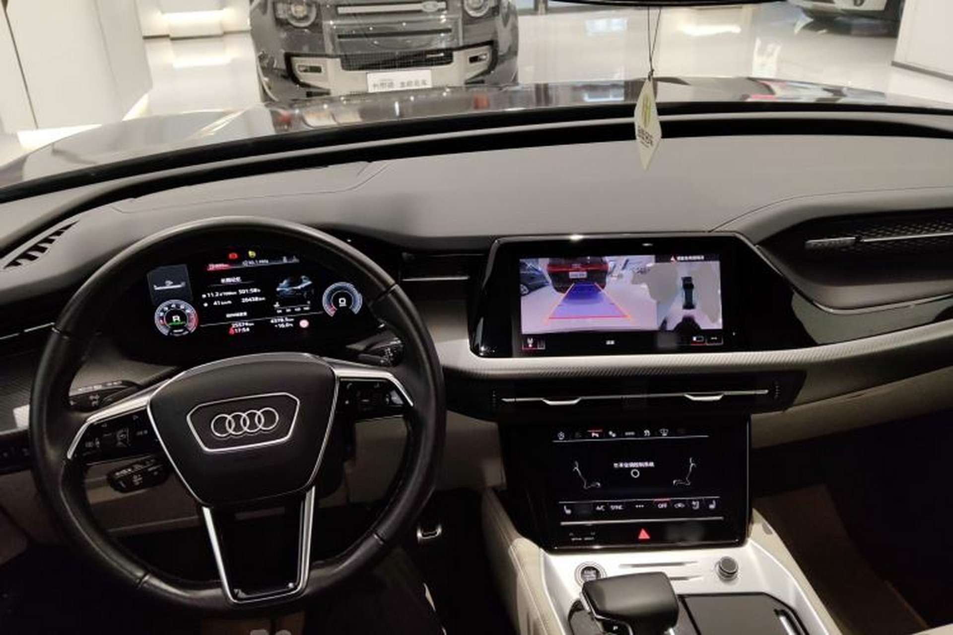 Used Audi Q6 2023 50 TFSI quattro Lingyun Edition edition one Center Console