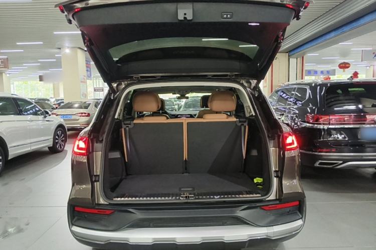 Used Audi Q6 2023 50 TFSI quattro Shadow Warrior Edition Trunk