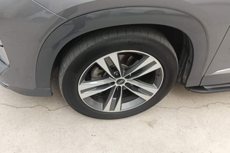 Used Audi Q6 2023 45 TFSI quattro Qiyun Edition Yulin Package Left Front Wheel Hub