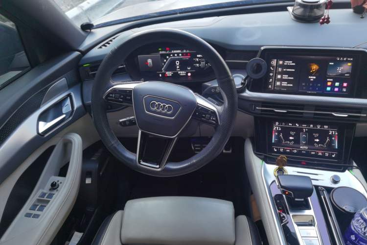 Used Audi Q6 2023 50 TFSI quattro Lingyun Edition edition one Steering Wheel