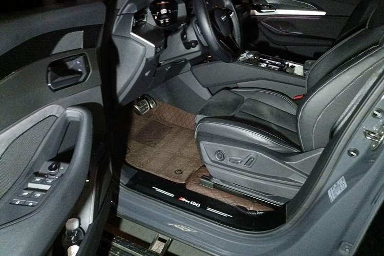 Used Audi Q6 2023 45 TFSI quattro Qiyun Light Riding Package Driver Seat