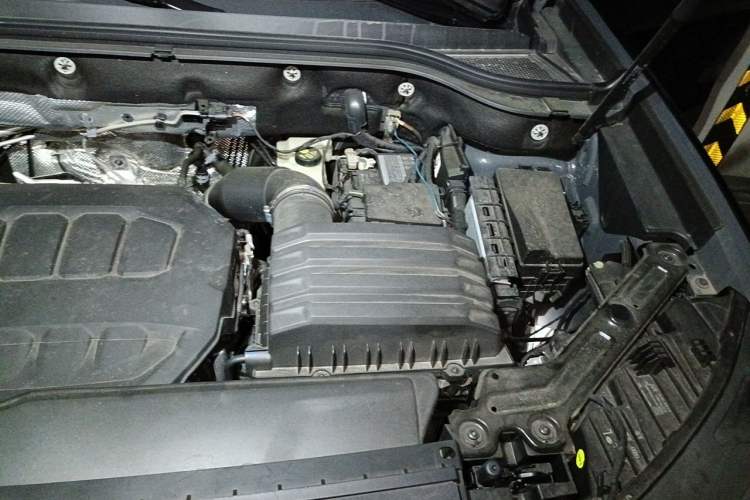 Used Audi Q6 2023 45 TFSI quattro Qiyun Light Riding Package Engine Bay Left