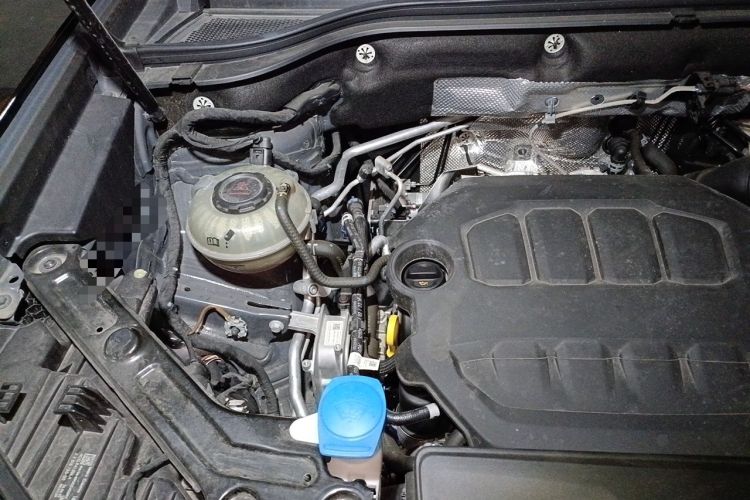 Used Audi Q6 2023 45 TFSI quattro Qiyun Light Riding Package Engine Bay Right