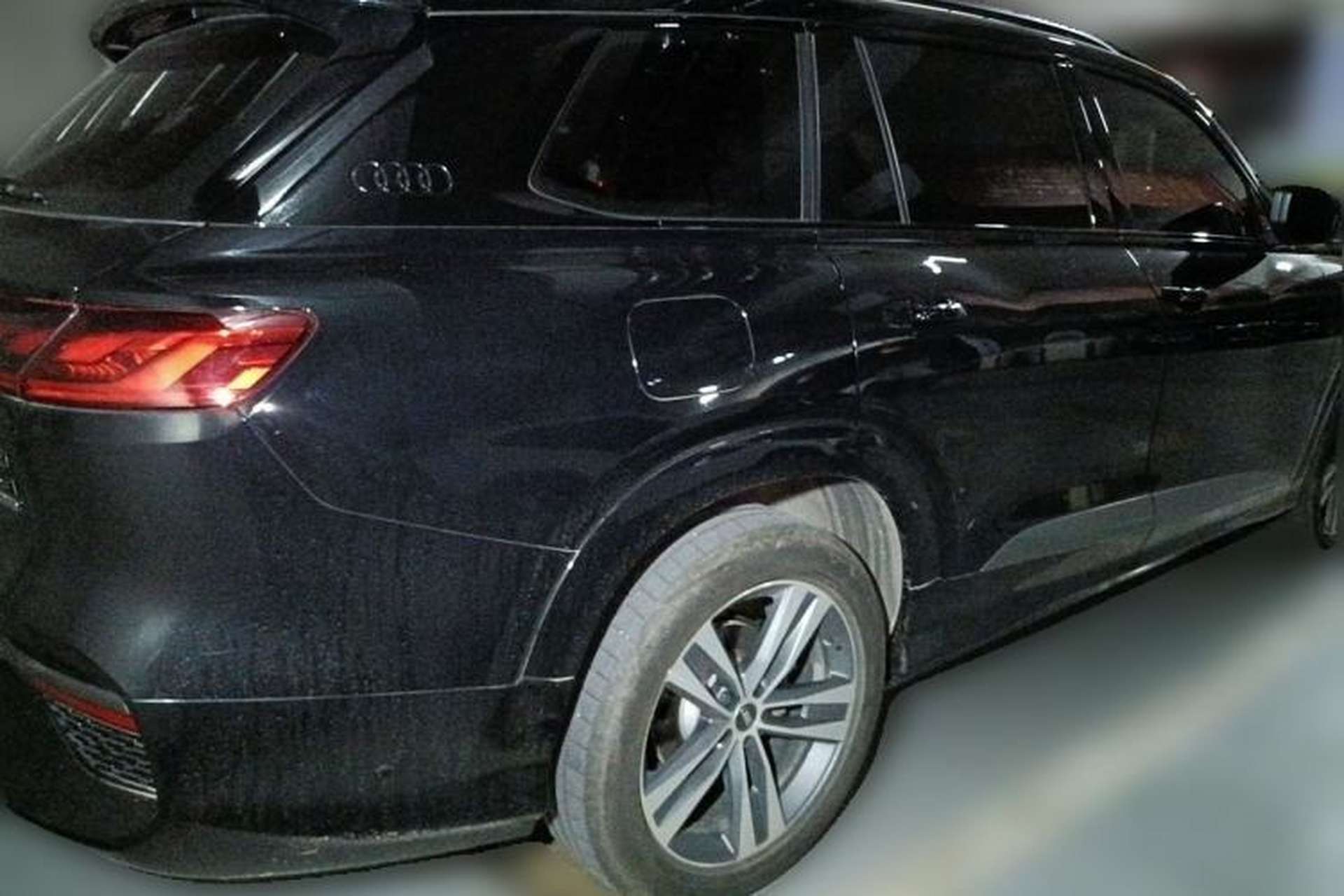 Used Audi Q6 2023 45 TFSI quattro Qiyun Light Riding Package Rear Right 45 Deg