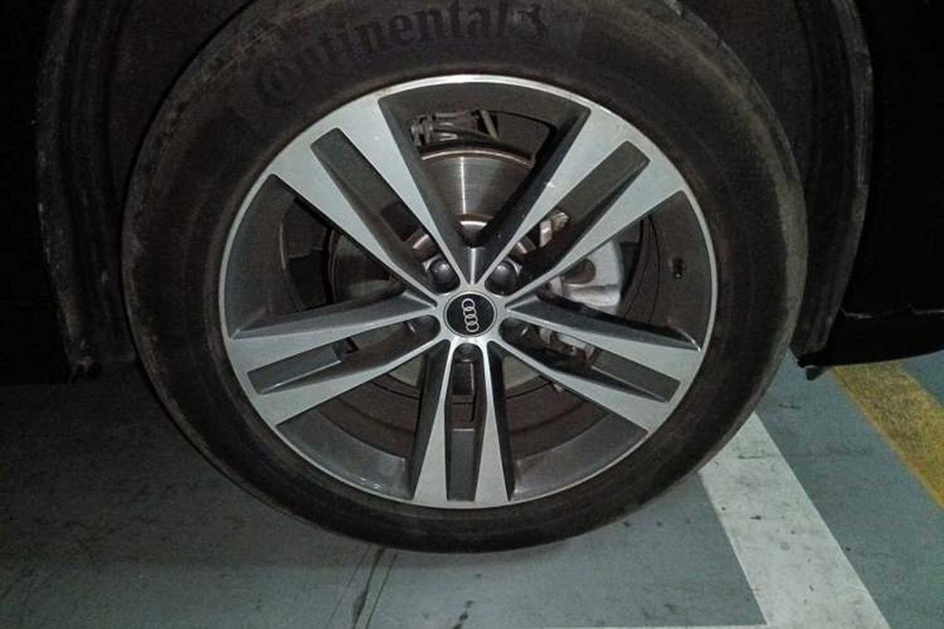 Used Audi Q6 2023 45 TFSI quattro Qiyun Light Riding Package Right Front Wheel Hub