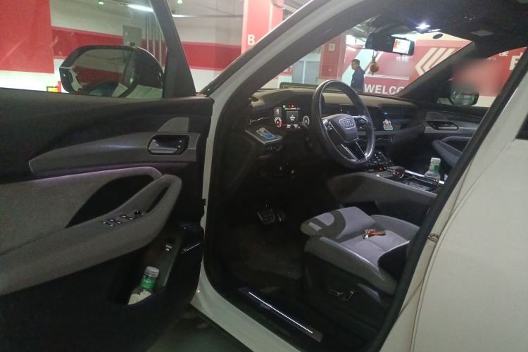 Used Audi Q6 2023 45 TFSI quattro Qiyun Edition Flying Rider Package Driver Seat