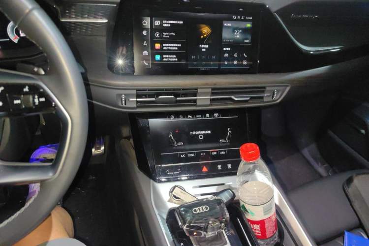 Used Audi Q6 2024 40 TFSI quattro Guanyun Edition Yulin Package 7 Seats Audio And AC Panel