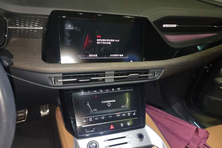 Used Audi Q6 2024 45 TFSI quattro Qiyun Edition Yulin Package 6 seats Audio And AC Panel