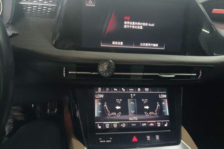 Used Audi Q6 2024 45 TFSI quattro Qiyun Edition Yulin Package 6 seats Audio And AC Panel