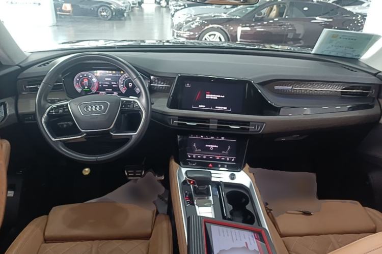 Used Audi Q6 2024 50 TFSI quattro Xingyun Edition Yulin Package 6 Seats Center Console