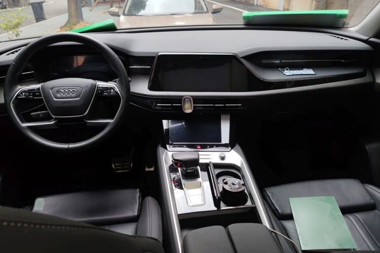 Used Audi Q6 2024 40 TFSI quattro Guanyun Edition Yulin Package 7 Seats Center Console