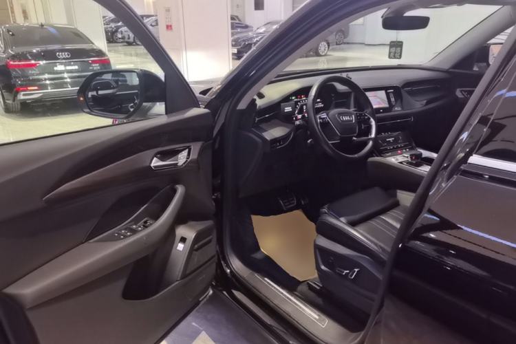 Used Audi Q6 2024 40 TFSI quattro Guanyun Edition Yulin Package 7 Seats Driver Seat