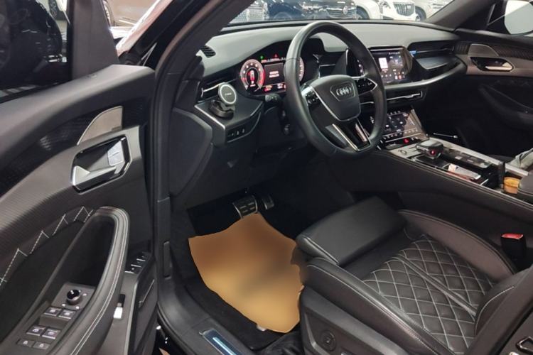 Used Audi Q6 2024 50 TFSI quattro Black Warrior Edition 6-seater Driver Seat