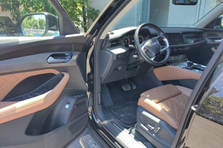 Used Audi Q6 2024 45 TFSI quattro Qiyun Edition Yulin Package 6 seats Driver Seat