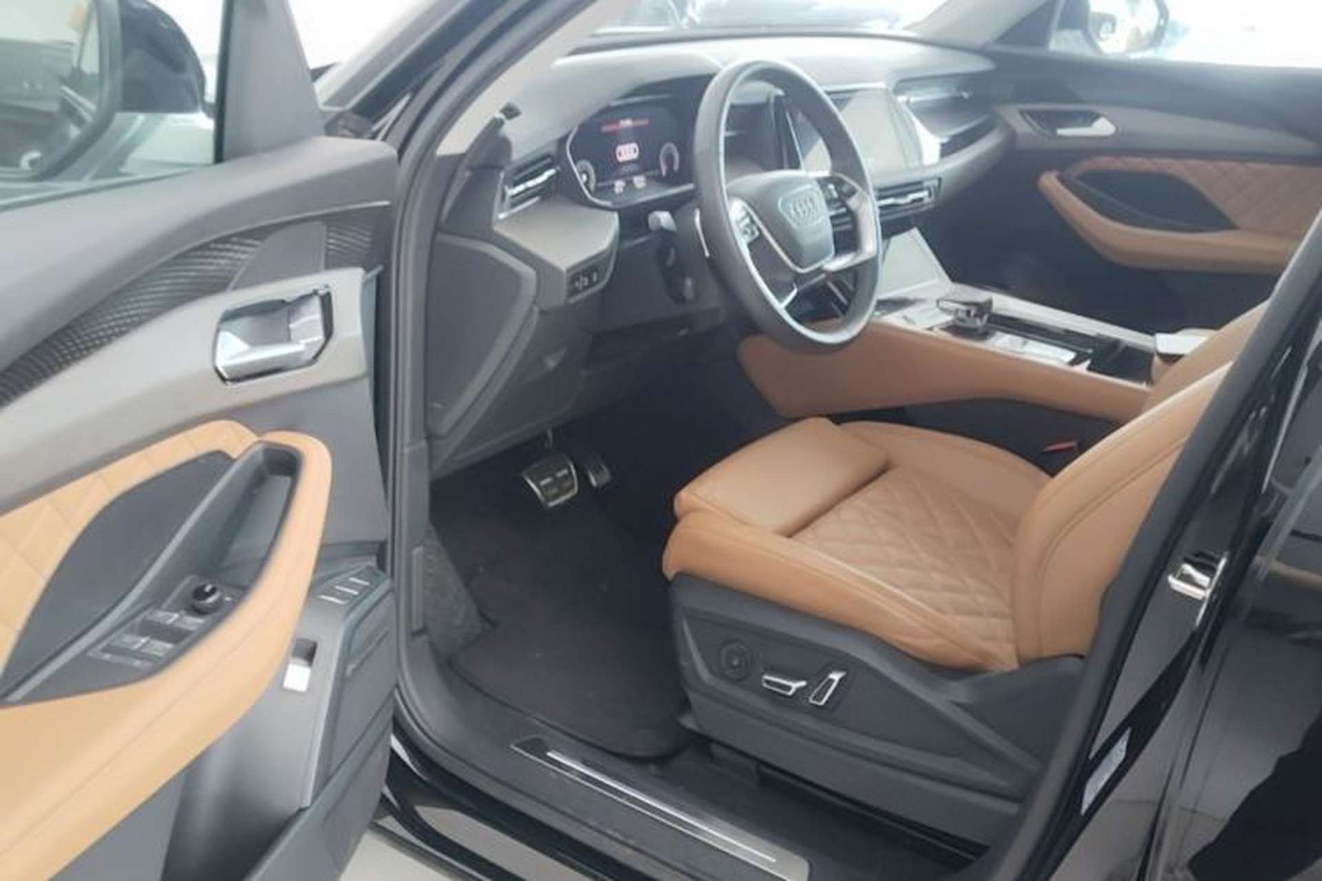 Used Audi Q6 2024 45 TFSI quattro Qiyun Edition Yulin Package 6 seats Driver Seat