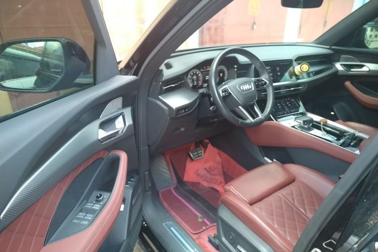 Used Audi Q6 2024 45 TFSI quattro Black Warrior Edition 6 Seats Driver Seat