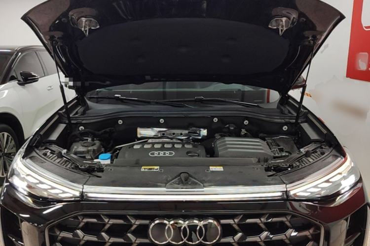 Used Audi Q6 2024 50 TFSI quattro Black Warrior Edition 6-seater Engine Bay