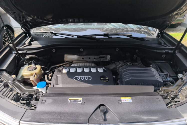Used Audi Q6 2024 50 TFSI quattro Black Warrior Edition 6-seater Engine Bay