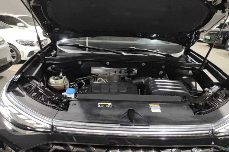 Used Audi Q6 2024 45 TFSI quattro Black Warrior Edition 6 Seats Engine Bay