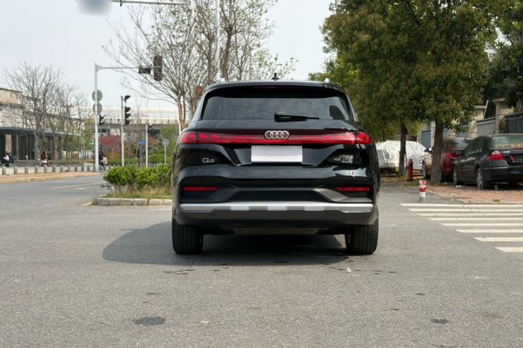 Used Audi Q6 2024 45 TFSI quattro Qiyun Edition Yulin Package 7 Seats Exterior 4