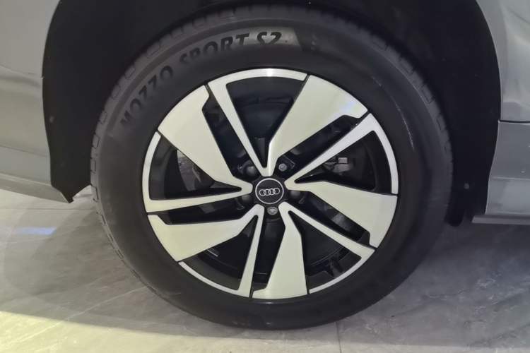 Used Audi Q6 2024 40 TFSI quattro Guanyun Edition Yulin Package 7 Seats Exterior 5
