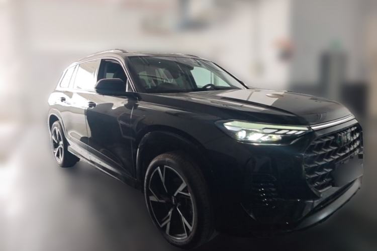 Used Audi Q6 2024 40 TFSI quattro Guanyun Edition Yulin Package 7 Seats Front Right 45 Deg