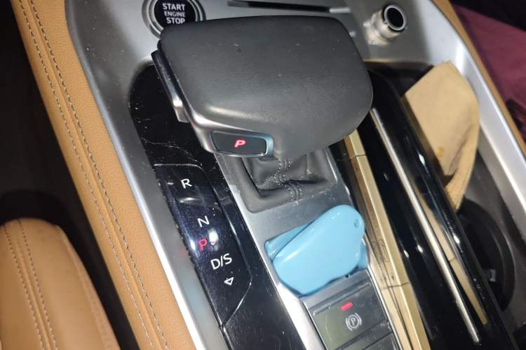Used Audi Q6 2024 45 TFSI quattro Qiyun Edition Yulin Package 6 seats Gear Lever