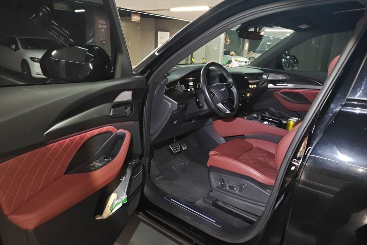 Used Audi Q6 2024 45 TFSI quattro Black Warrior Edition 6 Seats Interior 3