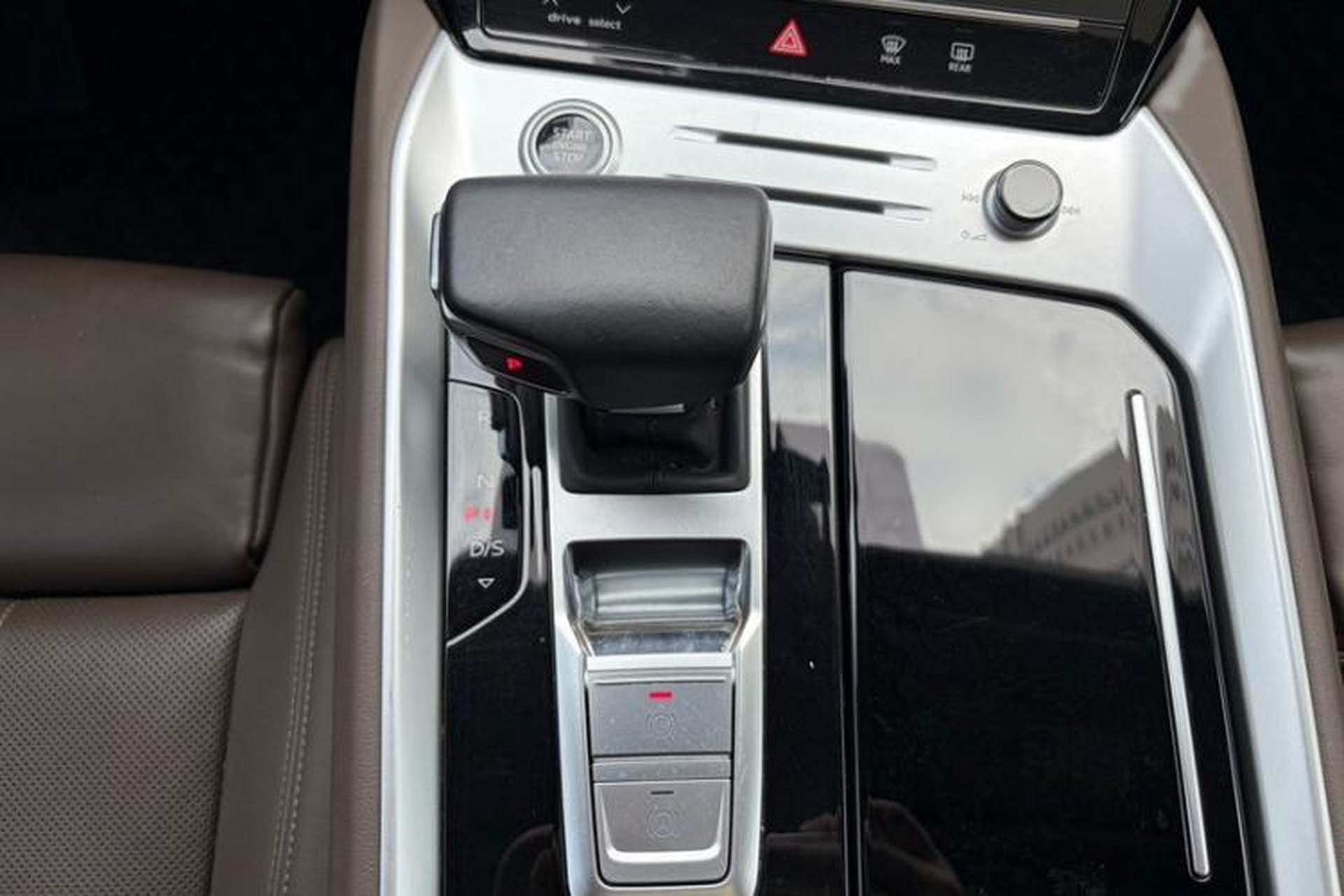 Used Audi Q6 2024 45 TFSI quattro Qiyun Edition Yulin Package 7 Seats Interior 3