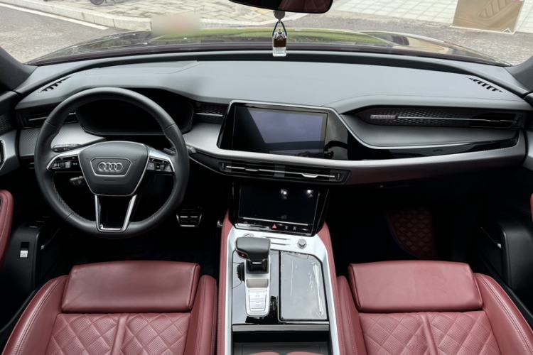 Used Audi Q6 2024 45 TFSI quattro Black Warrior Edition 6 Seats Interior 3