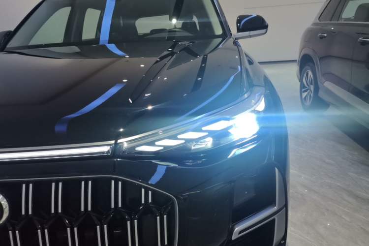 Used Audi Q6 2024 40 TFSI quattro Guanyun Edition Yulin Package 7 Seats Left Front Headlight