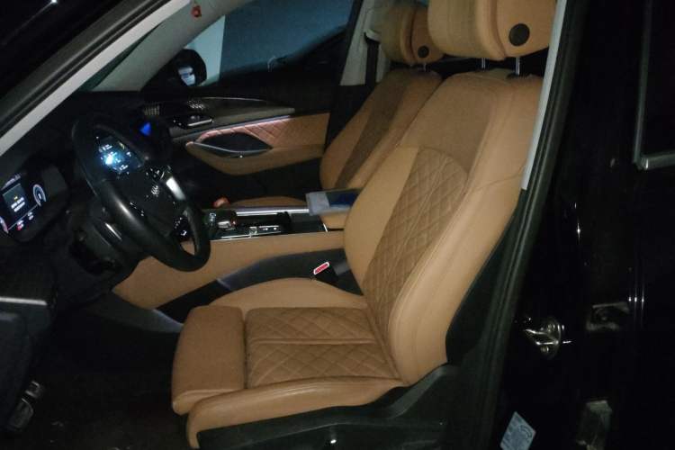 Used Audi Q6 2024 50 TFSI quattro Xingyun Edition Yulin Package 6 Seats Left Front Seat