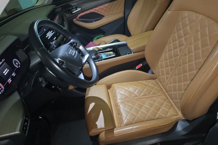 Used Audi Q6 2024 45 TFSI quattro Qiyun Edition Yulin Package 6 seats Left Front Seat