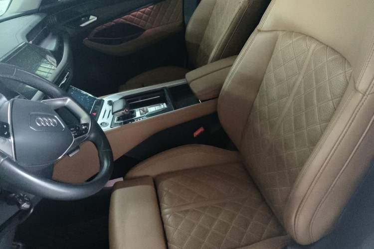 Used Audi Q6 2024 45 TFSI quattro Qiyun Edition Yulin Package 6 seats Left Front Seat