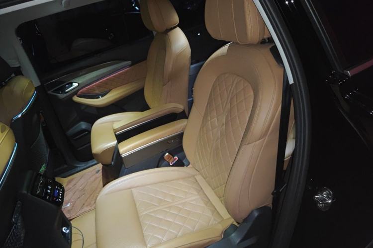 Used Audi Q6 2024 45 TFSI quattro Qiyun Edition Yulin Package 6 seats Left Rear Seat