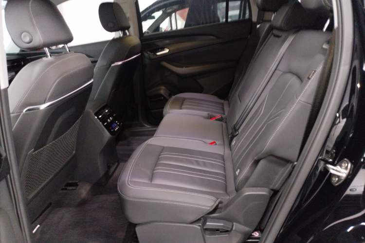 Used Audi Q6 2024 40 TFSI quattro Guanyun Edition Yulin Package 7 Seats Left Rear Seat