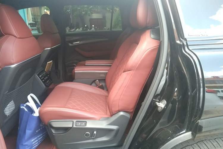 Used Audi Q6 2024 45 TFSI quattro Black Warrior Edition 6 Seats Left Rear Seat