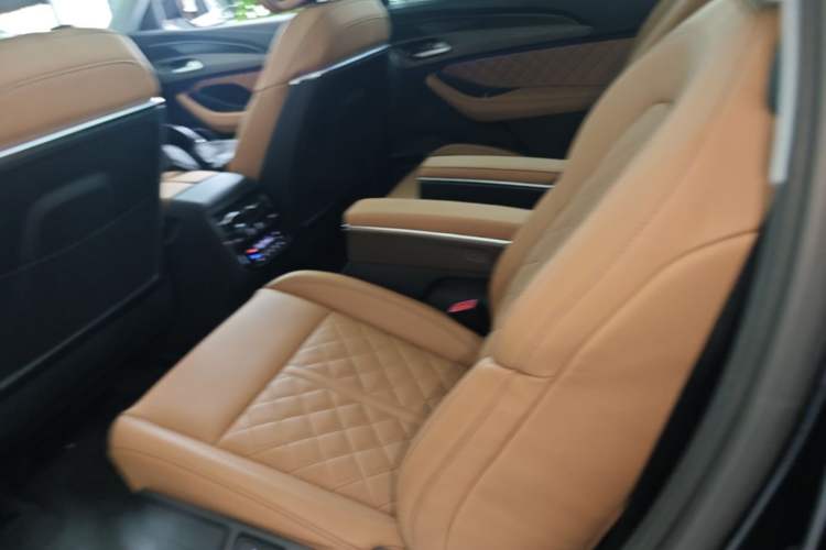 Used Audi Q6 2024 45 TFSI quattro Qiyun Edition Yulin Package 6 seats Left Rear Seat