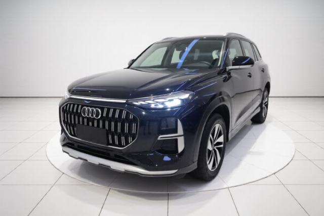 Ojetý Audi Q6 2024 40 TFSI quattro Guanyun Edition Yulin Package 7 Seats