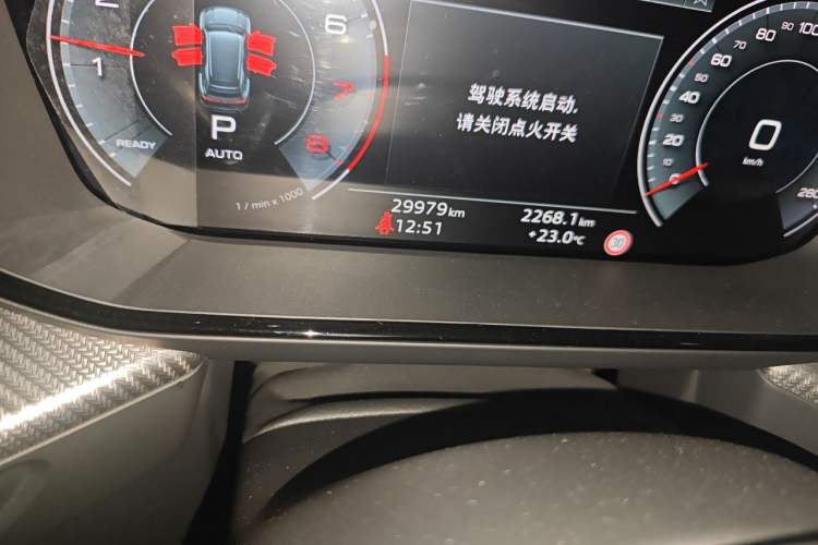 Used Audi Q6 2024 45 TFSI quattro Black Warrior Edition 6 Seats Odometer Close Up