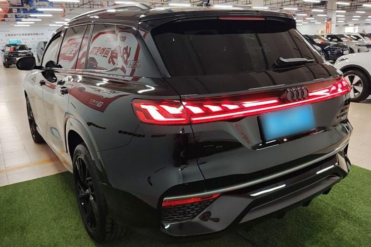 Used Audi Q6 2024 50 TFSI quattro Black Warrior Edition 6-seater Rear Left 45 Deg