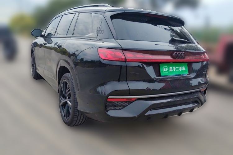 Used Audi Q6 2024 45 TFSI quattro Black Warrior Edition 6 Seats Rear Left 45 Deg