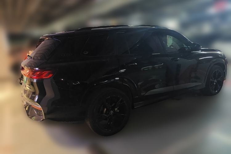 Used Audi Q6 2024 45 TFSI quattro Black Warrior Edition 6 Seats Rear Right 45 Deg