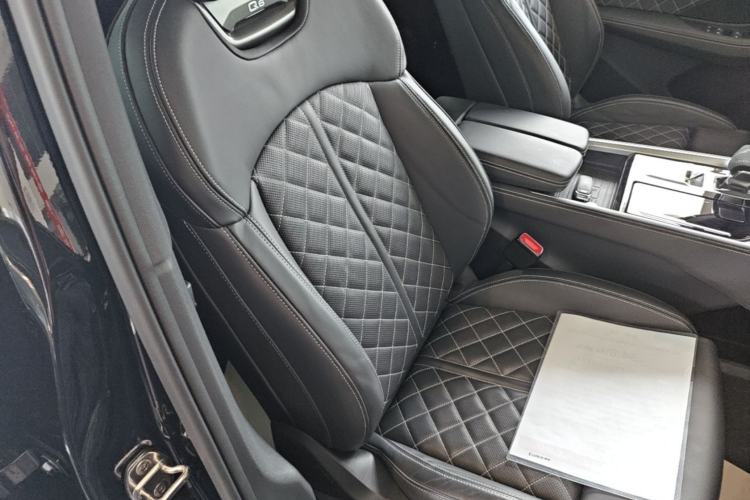 Used Audi Q6 2024 45 TFSI quattro Black Warrior Edition 6 Seats Right Front Seat