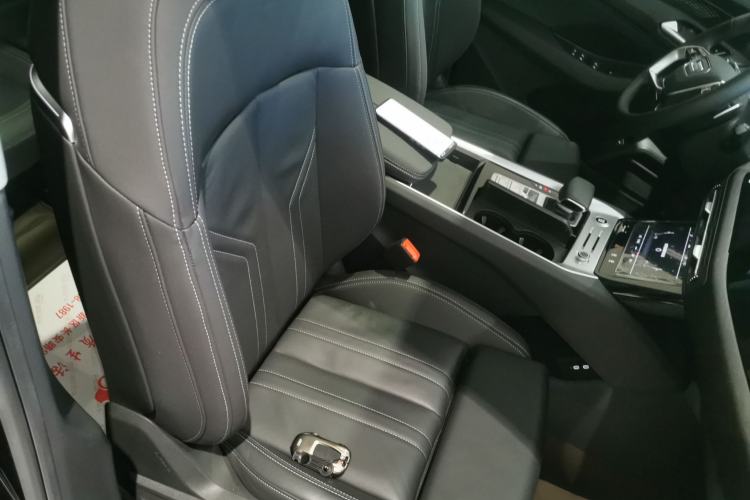Used Audi Q6 2024 40 TFSI quattro Guanyun Edition Yulin Package 7 Seats Right Front Seat
