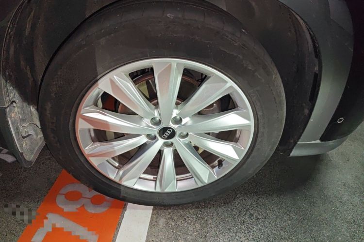 Used Audi Q6 2024 45 TFSI quattro Qiyun Edition Yulin Package 6 seats Right Front Wheel Hub