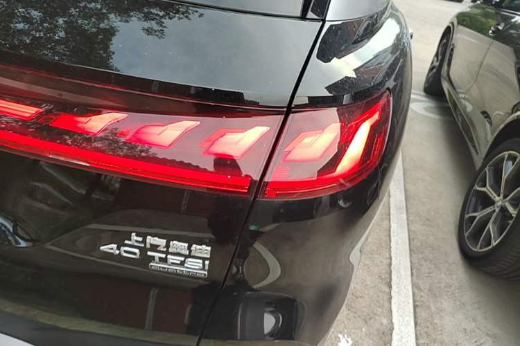 Used Audi Q6 2024 40 TFSI quattro Guanyun Edition Yulin Package 7 Seats Right Rear Taillight