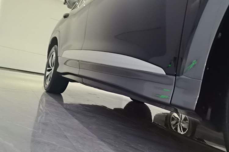 Used Audi Q6 2024 40 TFSI quattro Guanyun Edition Yulin Package 7 Seats Right Side Sill
